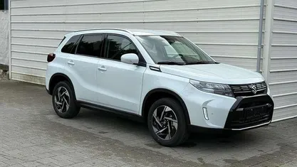 Gebraucht 2025 Suzuki Vitara Comfort+ SUV | 23.490 € (Fairer Preis)