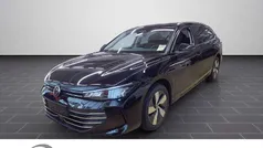 Grenadillschwarz metallic (metallic) Gebraucht 2025 VW Passat Business Kombi | 33.950 € (Guter Preis)