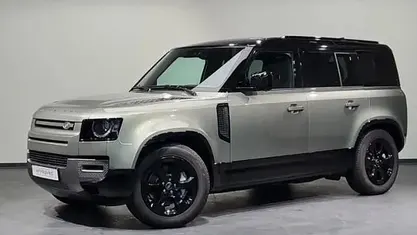Usata Land Rover Defender SE Dynamic 300 CV (220 kW) 2025 Verde SUV