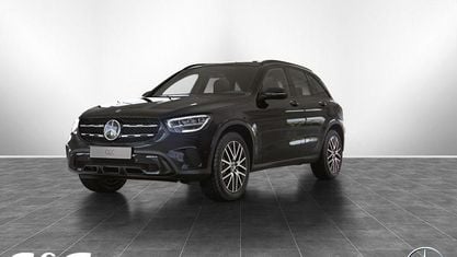 Gebraucht Mercedes GLC200 Night 163 PS (119 kW) 2022 Metalliclack obsidianschwarz met SUV