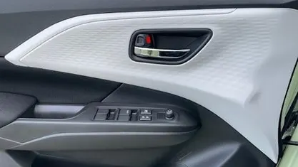 Ny Suzuki Swift Comfort 83 HK (61 kW) 2025 Vit Halvkombi