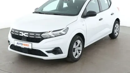 Gebraucht Dacia Sandero Essentiel 91 PS (66 kW) 2023 Weiß Limousine
