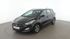 Gebraucht 2015 Hyundai i30 Trend Kombi | 9.790 €