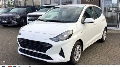 Weiß Gebraucht 2024 Hyundai i10 Select Kleinwagen | 14.690 € (Guter Preis)