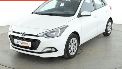 Gebraucht Hyundai i20 GO! 75 PS (55 kW) 2017 Weiß Limousine