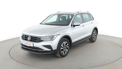 Używany VW Tiguan Active 150 KM (110 kW) 2022 Szary SUV