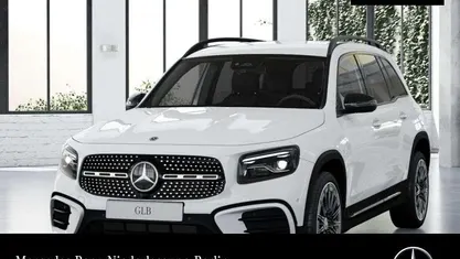 Weiß Gebraucht 2025 Mercedes GLB220 AMG SUV | 56.800 €