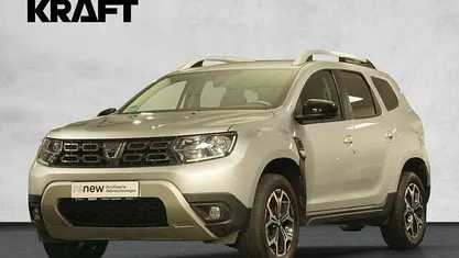 Gebraucht Dacia Duster Celebration 150 PS (110 kW) 2022 Silber (platingrau) SUV