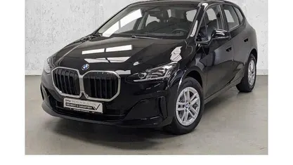 Gebraucht BMW 218 Sport Line 150 PS (110 kW) 2023 Schwarz Van / Kleinbus