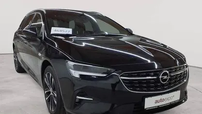 Diamant schwarz metallic Gebraucht 2022 Opel Insignia Business Kombi | 16.590 € (Fairer Preis)