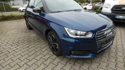 Blau Gebraucht 2018 Audi A1 Sportback Kleinwagen | 14.950 € (Fairer Preis)