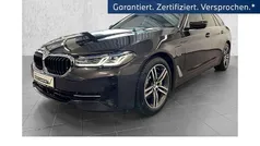 Grau Gebraucht 2023 BMW 530e Sport Line Kombi | 39.490 € (Fairer Preis)