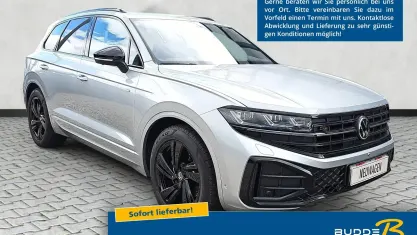 Neu VW Touareg R-line 286 PS (210 kW) 2026 Oyster silver metallic SUV