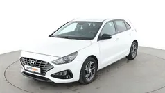 Weiß Gebraucht 2021 Hyundai i30 Edition 30 Kleinwagen | 14.650 € (Fairer Preis)