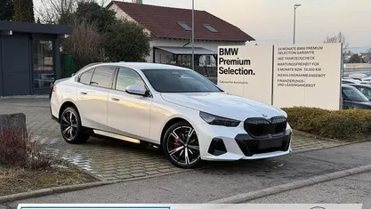 Gebraucht BMW 550e Shadowline 489 PS (359 kW) 2025 Limousine