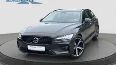 Platinum grey (grau) Gebraucht 2023 Volvo V60 Plus Kombi | 39.460 € (Fairer Preis)