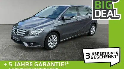 Gebraucht Mercedes B180 122 PS (89 kW) 2013 Mountaingrau met Kleinwagen