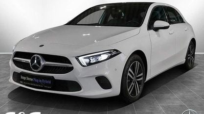 Używany Mercedes A250 Business 160 KM (117 kW) 2021 Biały Sedan/Limuzyna