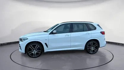Gebraucht BMW X5 Sport Line 530 PS (389 kW) 2023 Weiß SUV