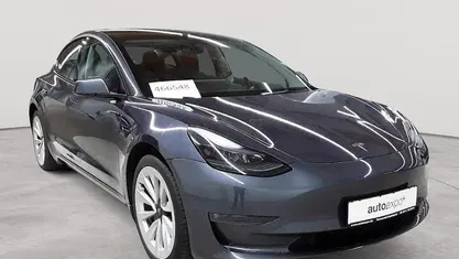 Gebraucht Tesla Model 3 365 kW (497 PS) 2022 Midnight silver metallic Limousine