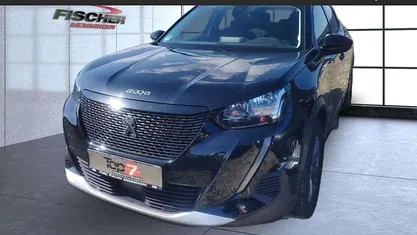 Gebraucht 2022 Peugeot e-2008 Active SUV | 16.990 € (Guter Preis)