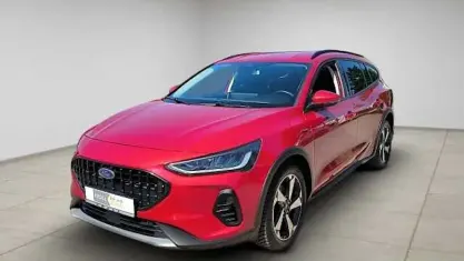 Gebraucht Ford Focus Active 125 PS (91 kW) 2022 Rot Kombi