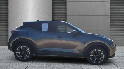 Darkgrau+schwarz Neu 2025 Nissan Juke N-Connecta SUV | 22.790 € (Fairer Preis)