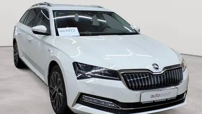 Candyweiß uni Gebraucht 2020 Skoda Superb LAURIN & KLEMENT Kombi | 19.790 € (Fairer Preis)