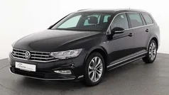 Schwarz Gebraucht 2023 VW Passat R-line Kombi | 37.980 € (Fairer Preis)
