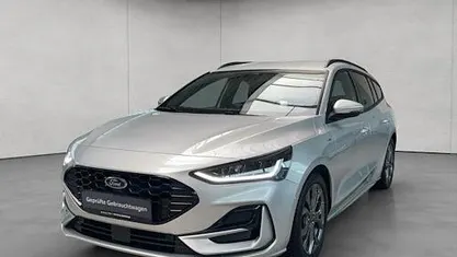 Silber Gebraucht 2024 Ford Focus ST-Line X Kombi | 23.450 € (Superpreis)
