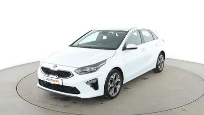 Gebraucht Kia Ceed Spirit 140 PS (102 kW) 2019 Weiß Kleinwagen