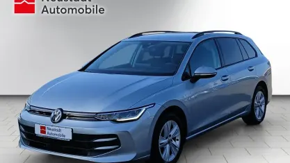 Gebraucht VW Golf VIII Life 116 PS (85 kW) 2024 Silber Kombi