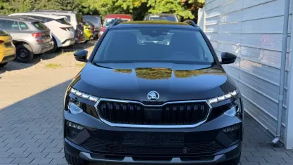 Neu Skoda Kamiq Selection 116 PS (85 kW) 2025 Blackmagic perleffekt SUV