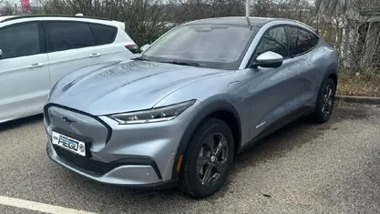 Gebraucht 2023 Ford Mustang Mach-E Basis SUV | 39.590 € (Fairer Preis)