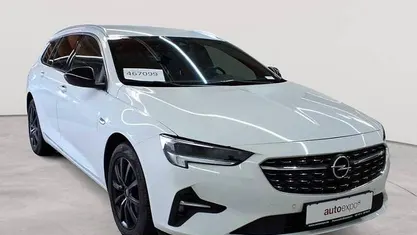 Gebraucht Opel Insignia Elegance 174 PS (127 kW) 2023 Jade weiß Kombi