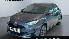 Grau Gebraucht 2021 Toyota Yaris Team Kleinwagen | 14.480 € (Fairer Preis)