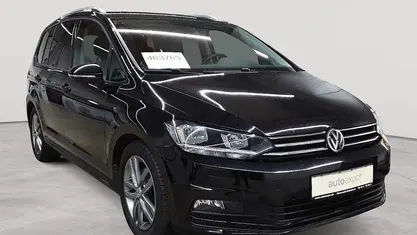 Gebraucht VW Touran Comfortline 150 PS (110 kW) 2020 Van / Kleinbus