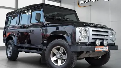 Gebraucht Land Rover Defender 201 PS (147 kW) 2008 Santorini black Kombi