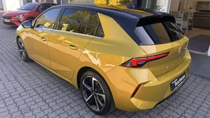 Gebraucht Opel Astra Business Elegance 131 PS (96 kW) 2023 Gelb Kleinwagen