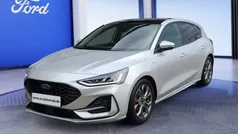 Moondust silber metallic Gebraucht 2023 Ford Focus ST-Line Limousine | 25.990 € (Fairer Preis)