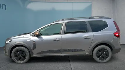 Grau Neu 2025 Dacia Jogger Extreme Van / Kleinbus | 21.199 € (Fairer Preis)