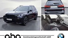 Black sapphire metallic Gebraucht 2021 BMW X7 M Sport SUV | 65.550 € (Superpreis)