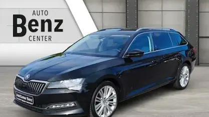 Gebraucht Skoda Superb Style 200 PS (147 kW) 2023 Schwarzmagic perleffekt (metallic) Kombi