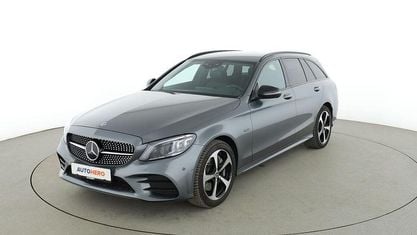 Używany Mercedes C300e AMG line 306 KM (225 kW) 2021 Szary Kombi