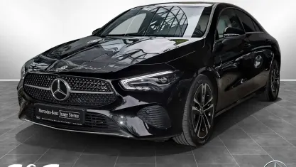 Gebraucht Mercedes CLA180 Progressive 136 PS (100 kW) 2025 Metalliclack kosmosschwarz Limousine