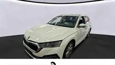 Weiss Gebraucht 2023 Skoda Octavia Style Kombi | 24.977 € (Fairer Preis)