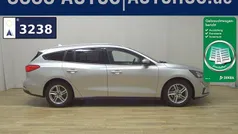 Grau Gebraucht 2021 Ford Focus Trend Kombi | 10.780 € (Guter Preis)