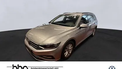 Silber Gebraucht 2022 VW Passat Business Kombi | 24.360 € (Guter Preis)