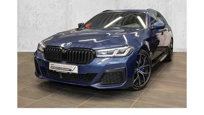Gebraucht BMW 530 M Sport 286 PS (210 kW) 2021 Blau Kombi