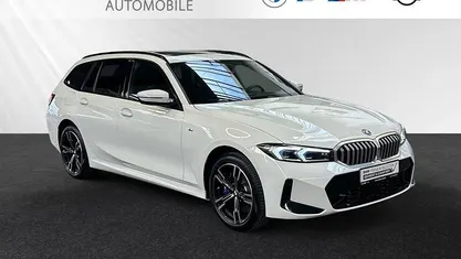 Gebraucht BMW 330e M Sport 292 PS (214 kW) 2024 Alpinweiss Kombi